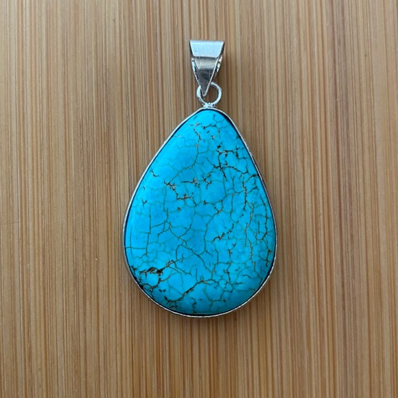 Silver Turquoise Blue Large Stone Pendant - Picture 10 of 10